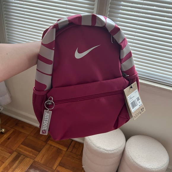 KIDS' NIKE BRASILIA JDI MINI BACKPACK - Picture 10 of 13